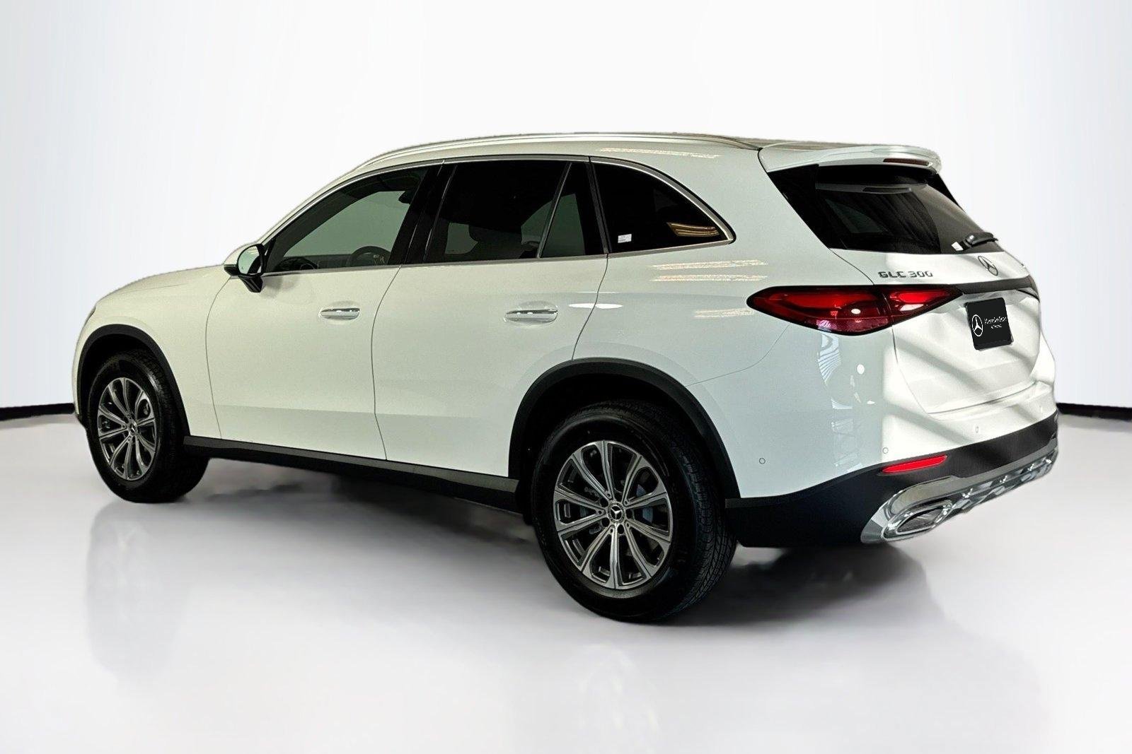New 2026 Black Mercedes-Benz GLC 300 image 7