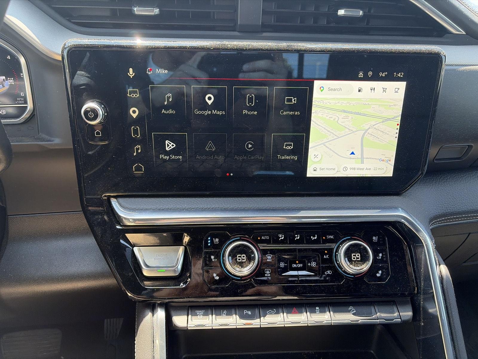 Used 2025 Onyx Black GMC Denali image 17