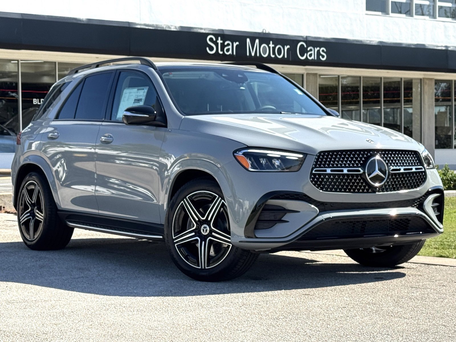 New 2026 MANUFAKTUR Alpine Grey Mercedes-Benz GLE 450 image 25