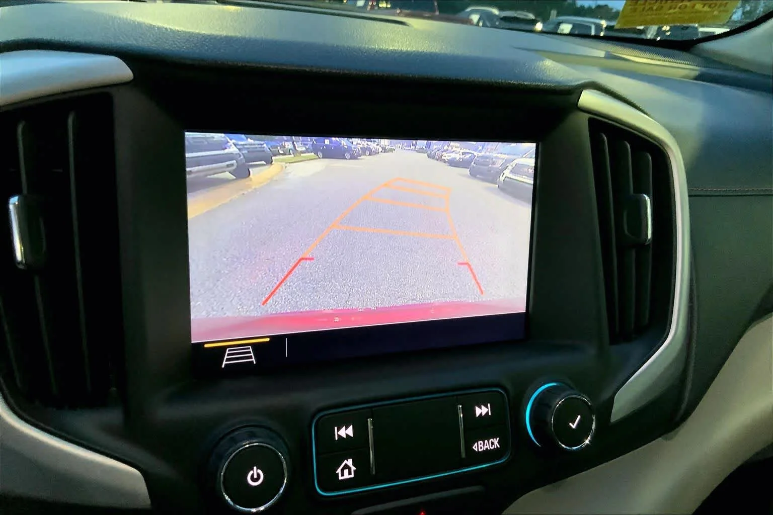 Used 2019 Red Quartz Tintcoat GMC SLE image 27