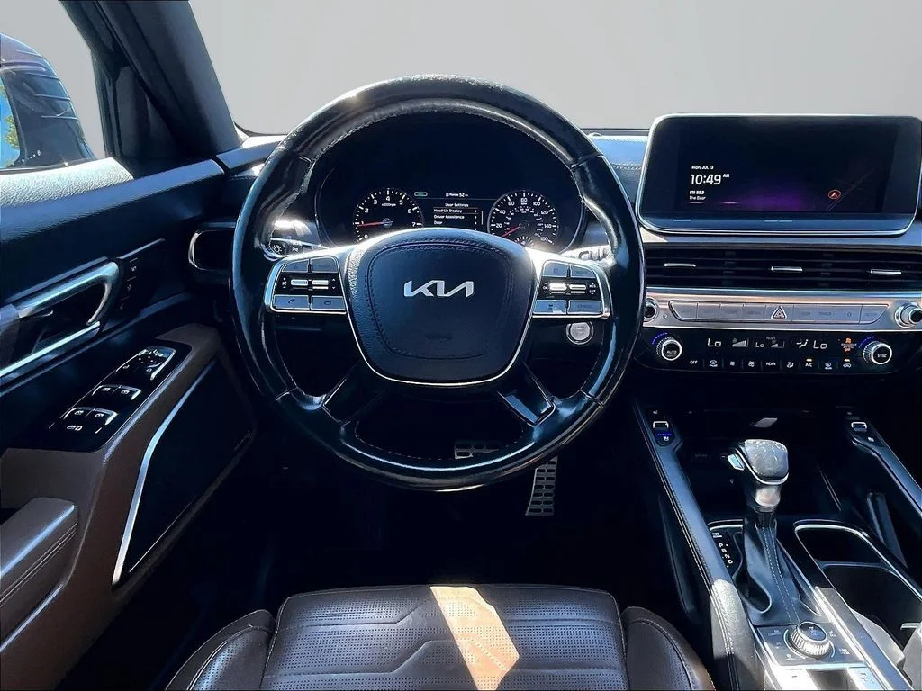 Used 2022 Black Kia SX image 6