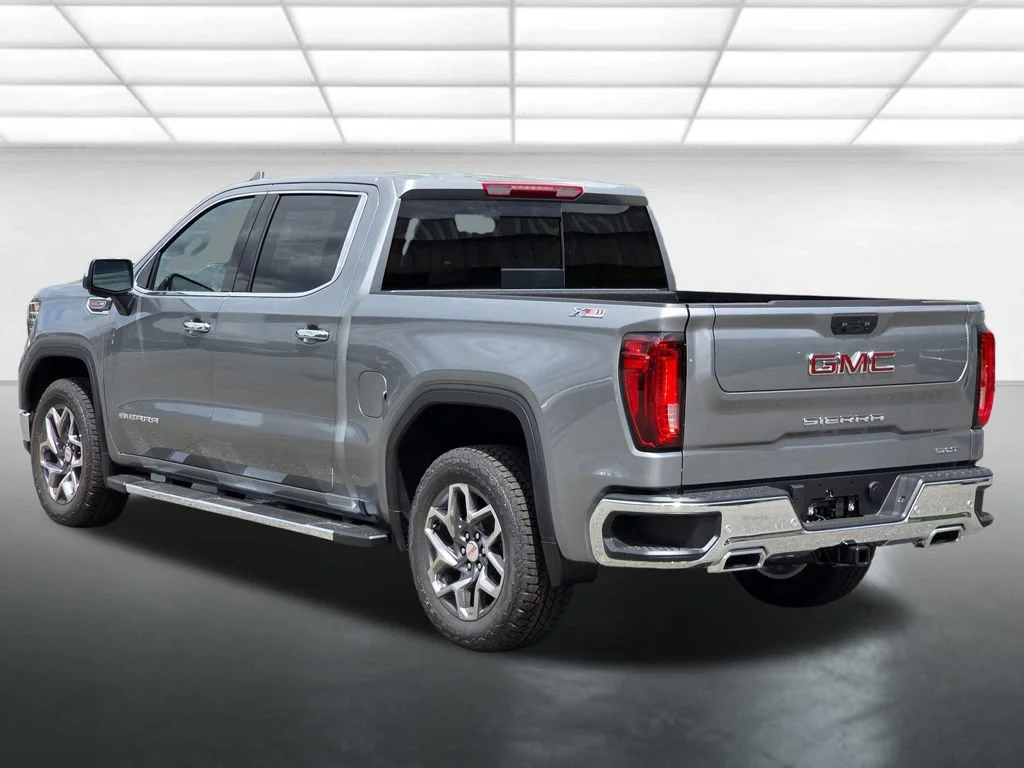 2026 GMC Sierra 1500 SLT - Photo 14