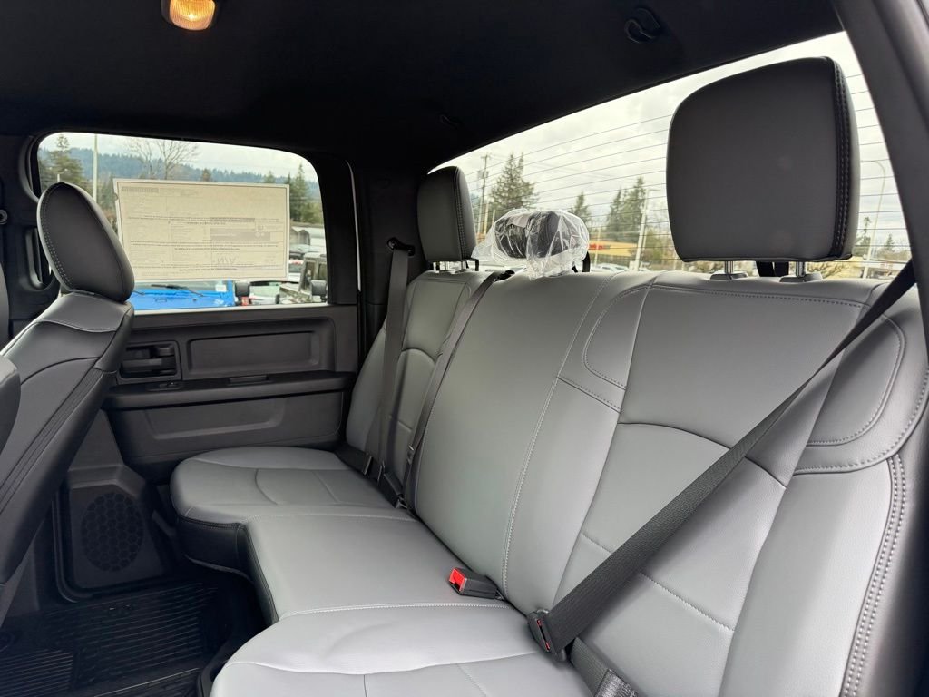 New 2026 Bright White Clearcoat RAM Tradesman image 31