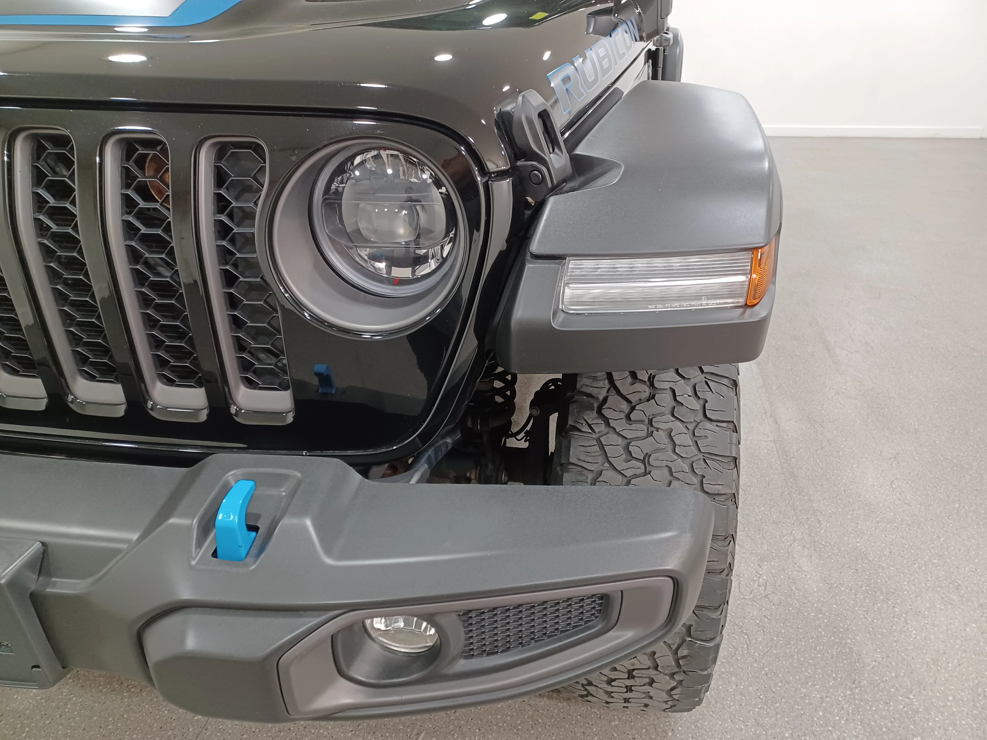 Certified Used 2023 Black Jeep Rubicon 4x4*Plug In Hybrid | Nav | Remote Start | Htd Seats | Htd Wheel | CarPlay | Park Assist image 5