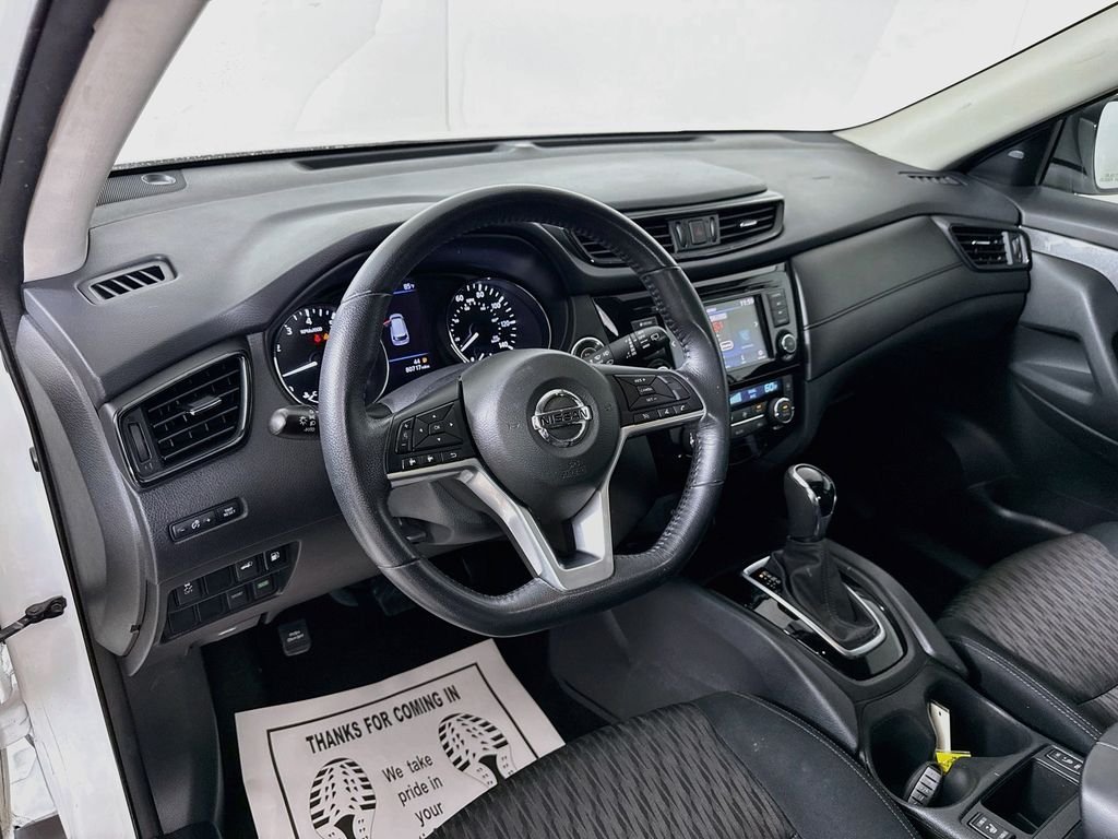 Used 2018 Pearl White Nissan SV image 13