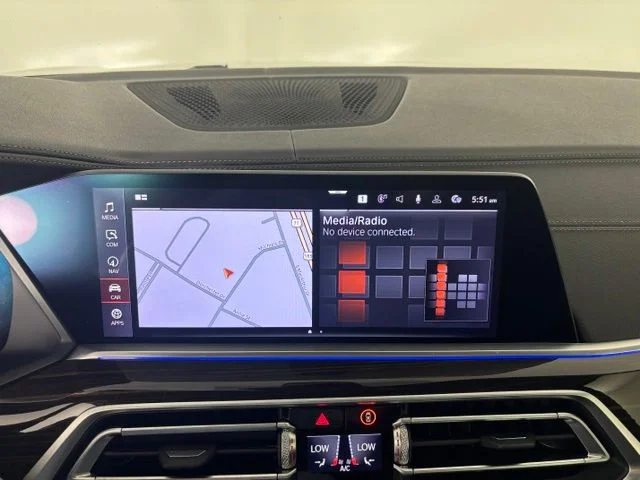 Used 2019 Blue BMW xDrive40i image 21