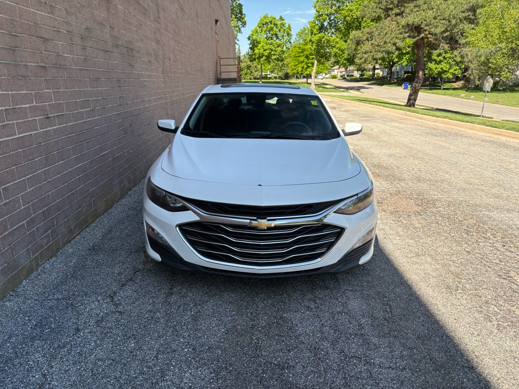 Used 2024 Summit White Chevrolet LT image 2