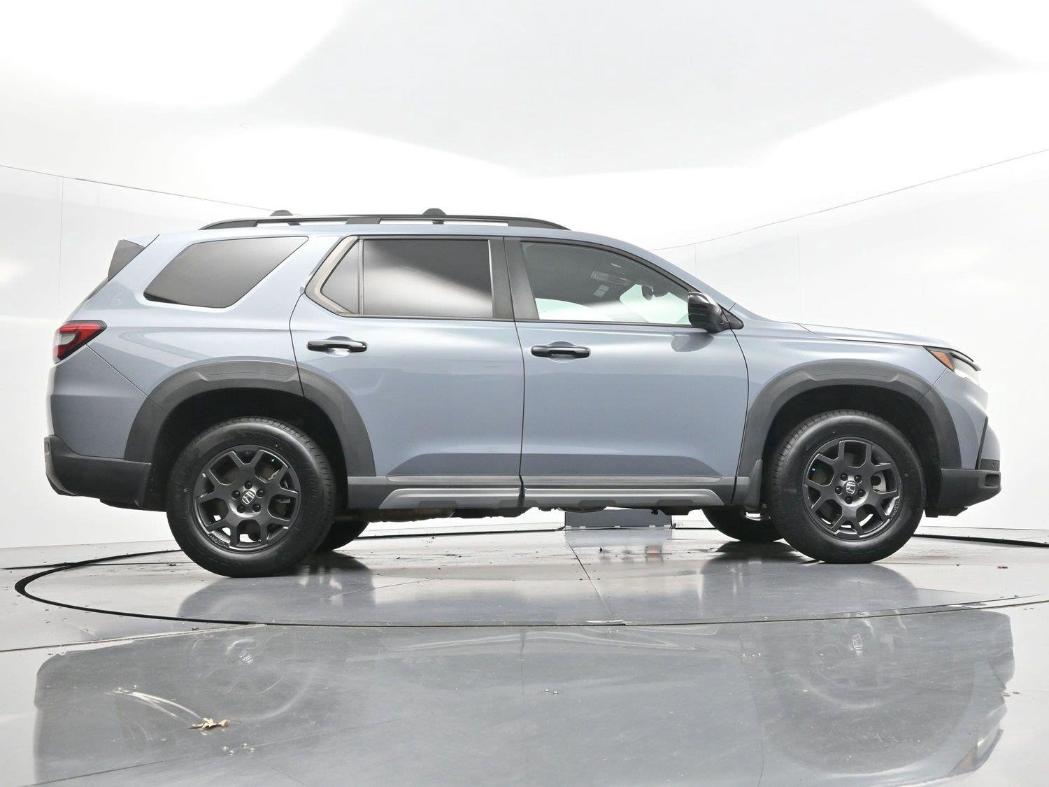 Used 2023 Sonic Gray Pearl Honda TrailSport image 53