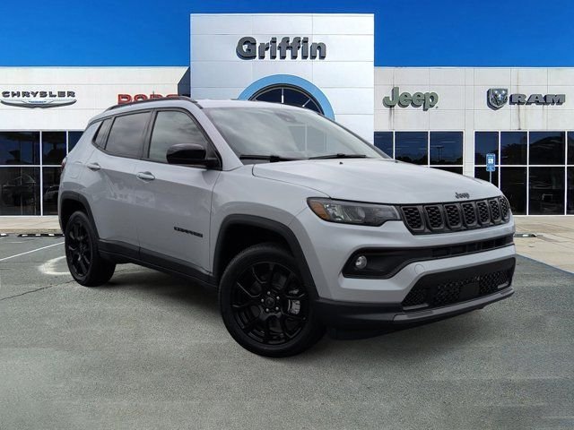 New 2026 Silver Zynith Metallic Clear-Coat Exterior Paint Jeep Latitude image 2