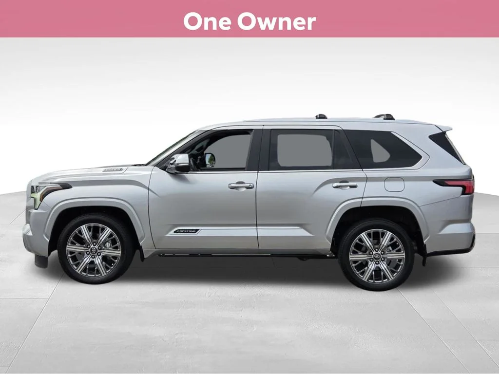 Used 2025 Silver Toyota Capstone image 3