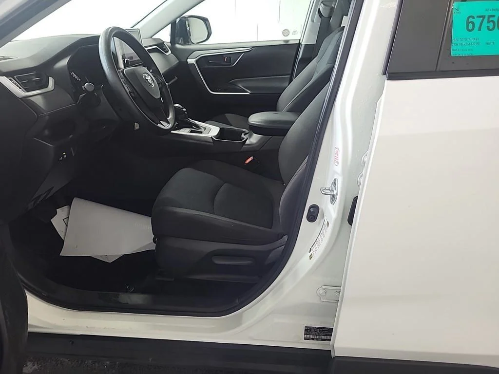 Used 2025 White Toyota LE image 7