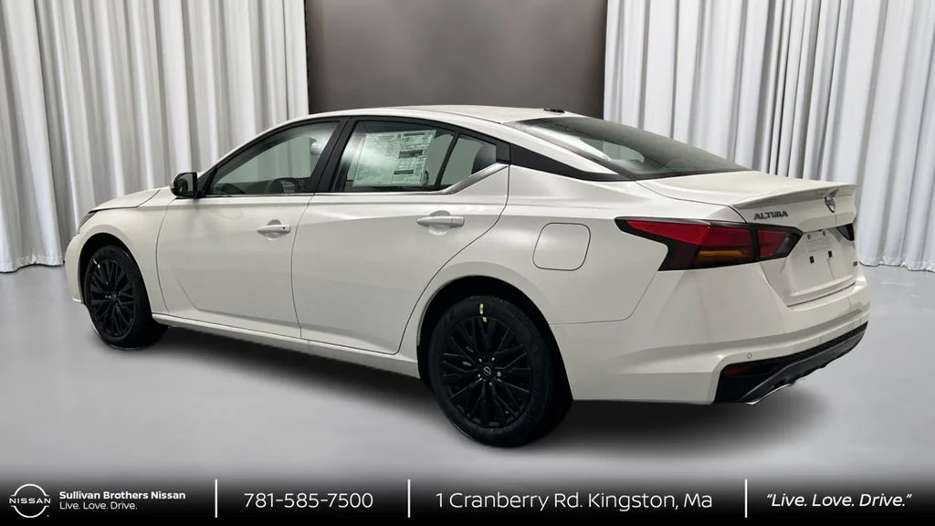 New 2026 White Nissan 2.5 SV image 7