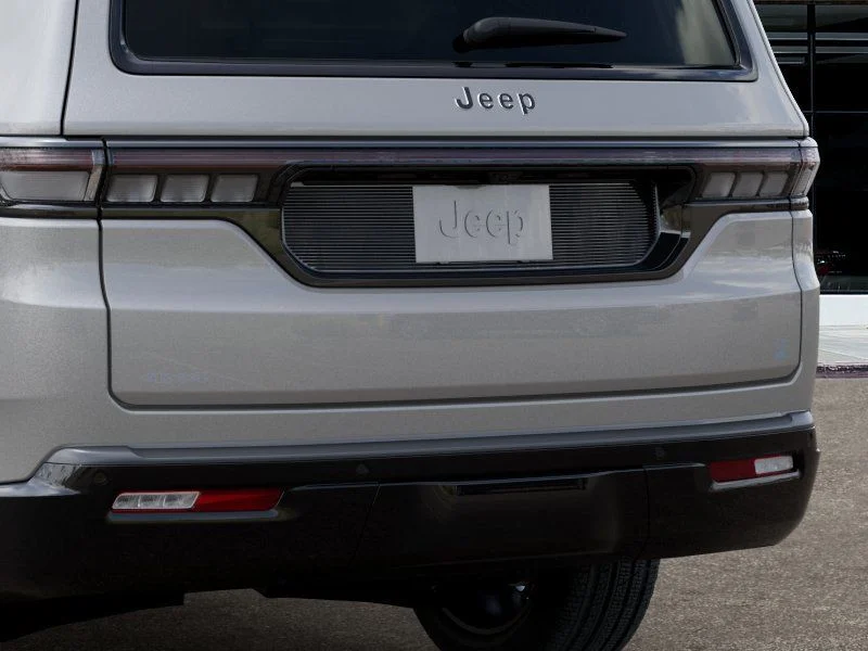 New 2026 Silver-Zynith Exterior Paint Jeep 85th Anniversary Edition image 13