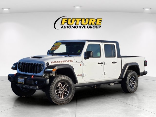 Used 2025 White Jeep Mojave image 8