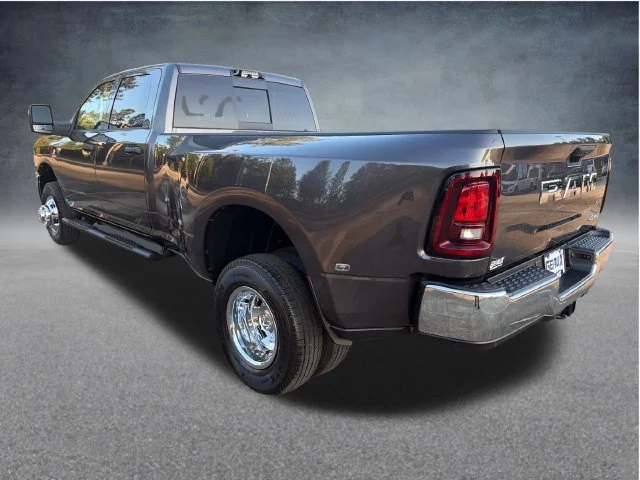 New 2027 Granite Crystal Metallic Clear-Coat Exterior Paint RAM Tradesman image 6