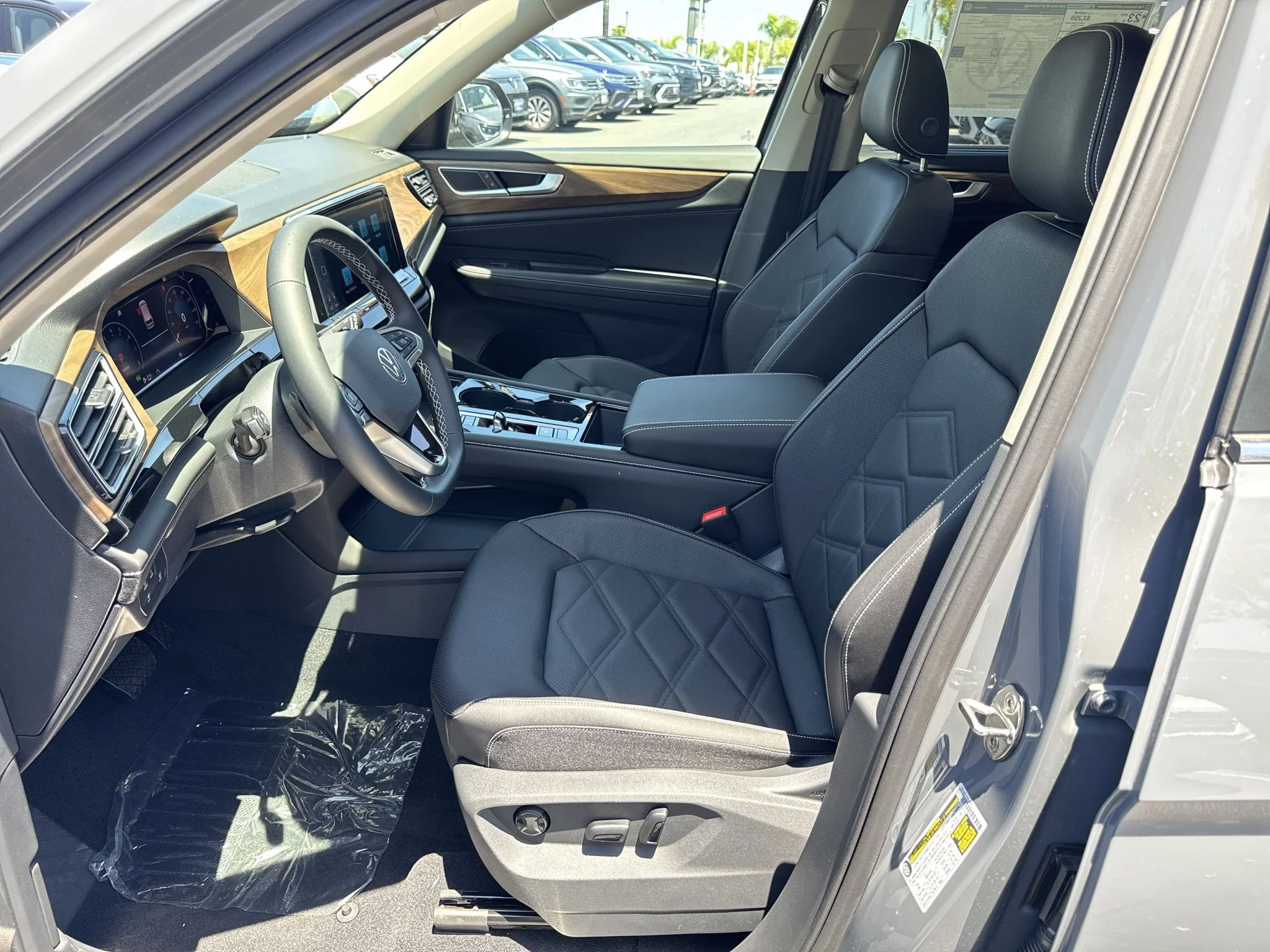 New 2026 Pure Gray Volkswagen 2.0T SE w/Technology image 13