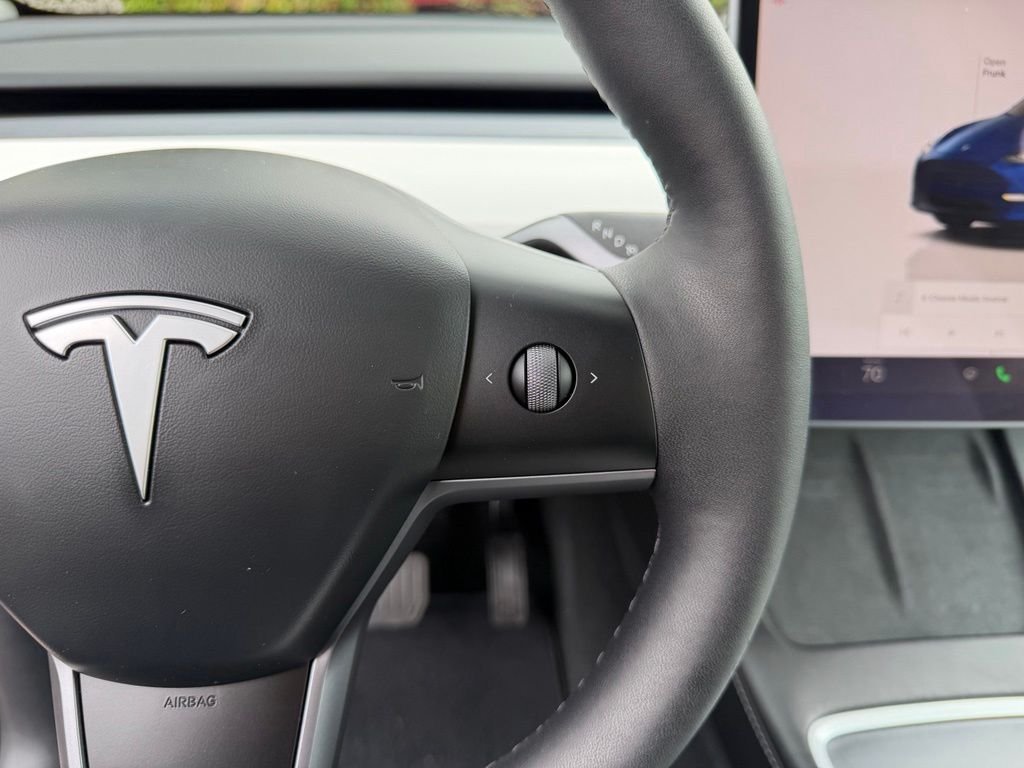 Used 2025 Deep Blue Metallic Tesla Long Range image 17
