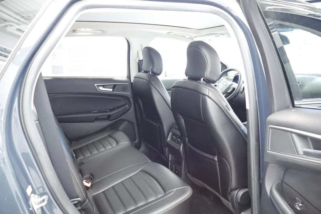 Used 2019 Green Ford SEL image 11