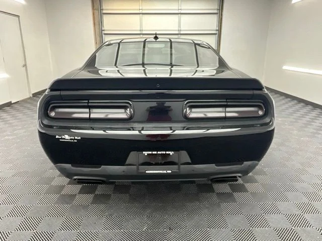 Used 2016 Black Dodge SRT Hellcat image 22