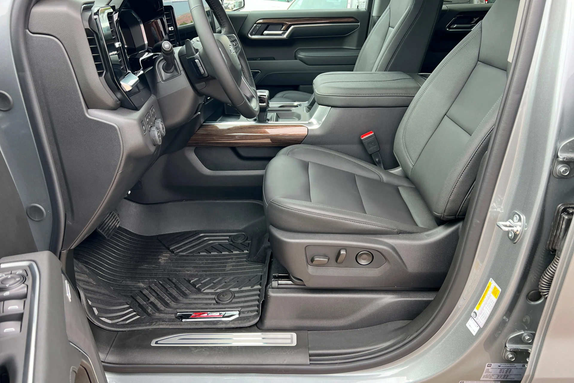 New 2026 Sterling Gray Metallic Chevrolet LT Trail Boss image 17