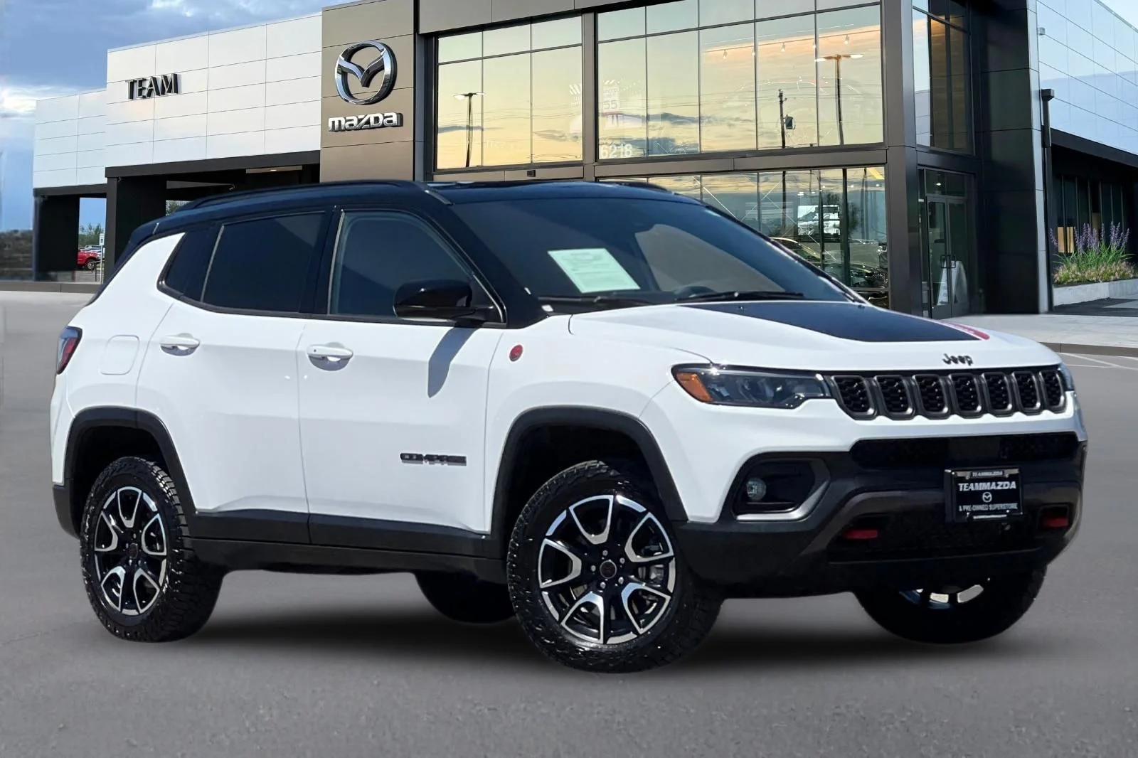 Used 2025 White Jeep Trailhawk image 2