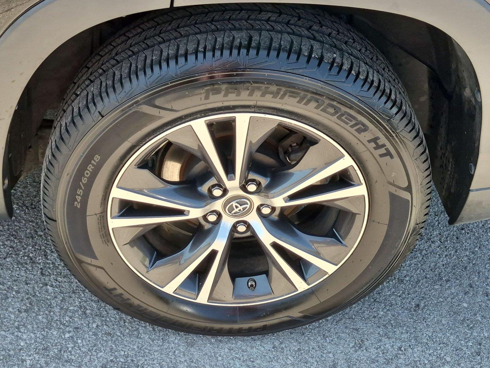 Used 2017 Midnight Black Metallic Toyota LE image 11