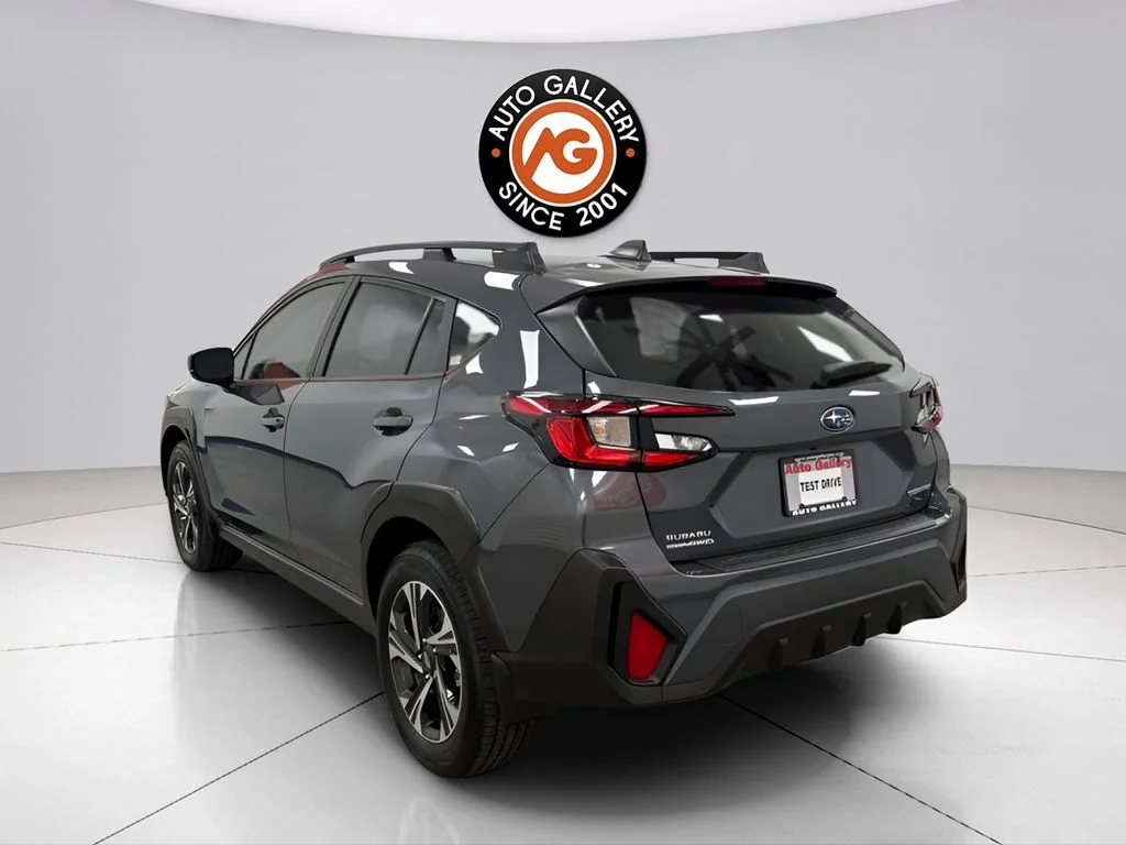 Used 2025 Gray Subaru Premium image 5