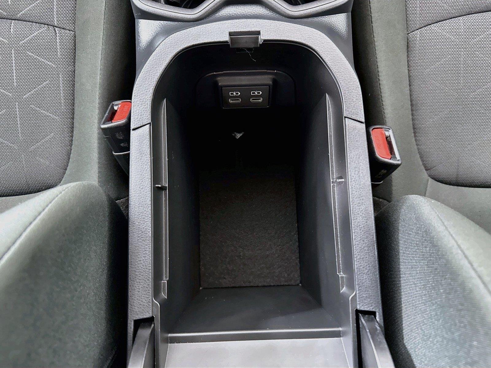 Used 2025 Ice Cap Toyota XLE image 33