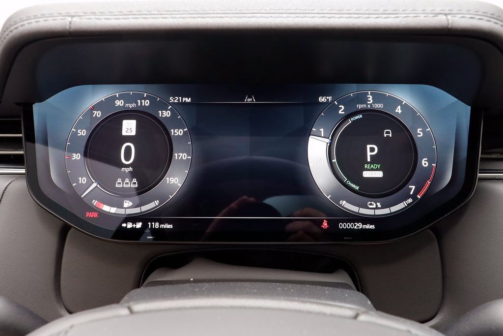New 2025 Fuji White LAND ROVER SE PHEV image 9