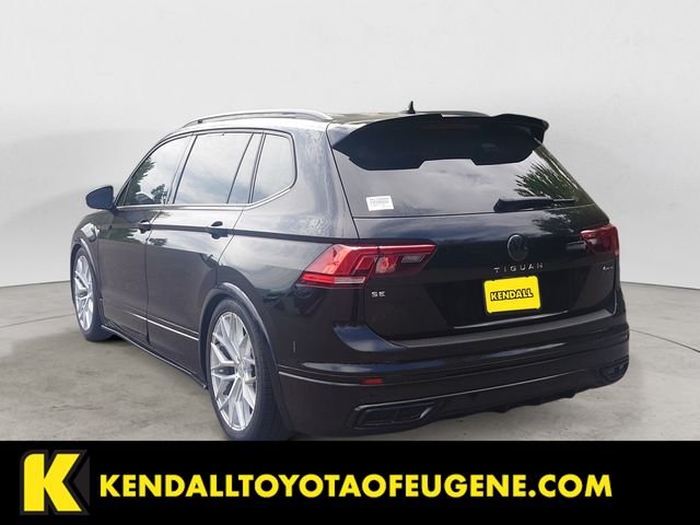 Used 2023 Black Volkswagen 2.0T SE R-Line Black image 3