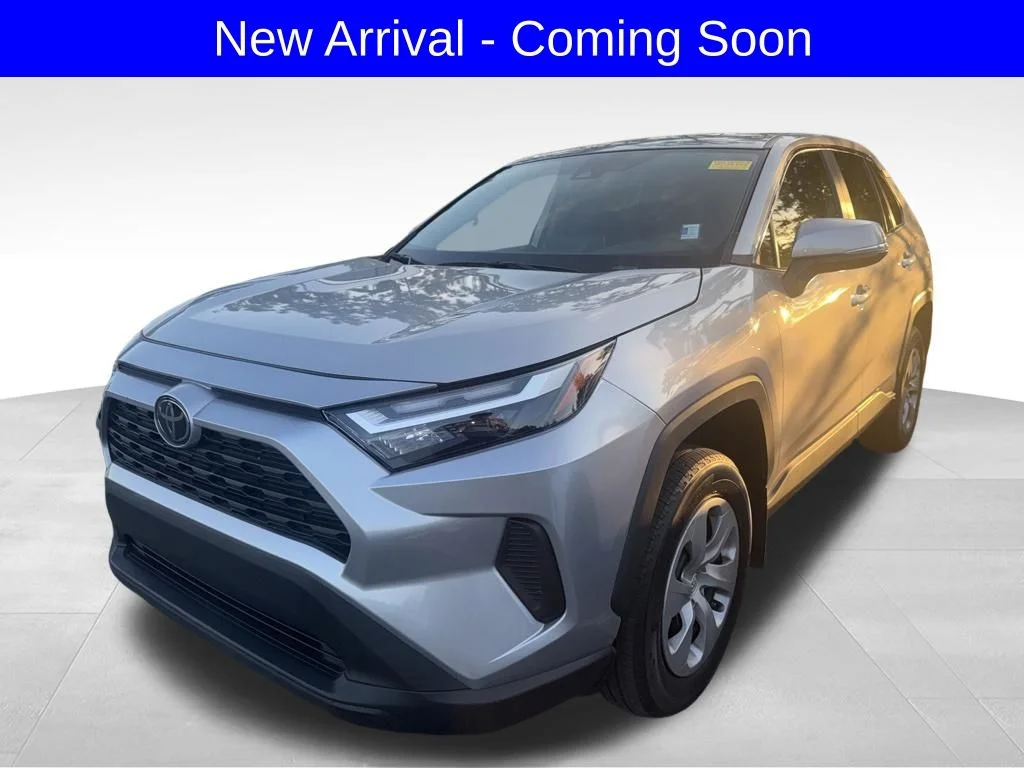 2024 Toyota RAV4 LE FWD's photo