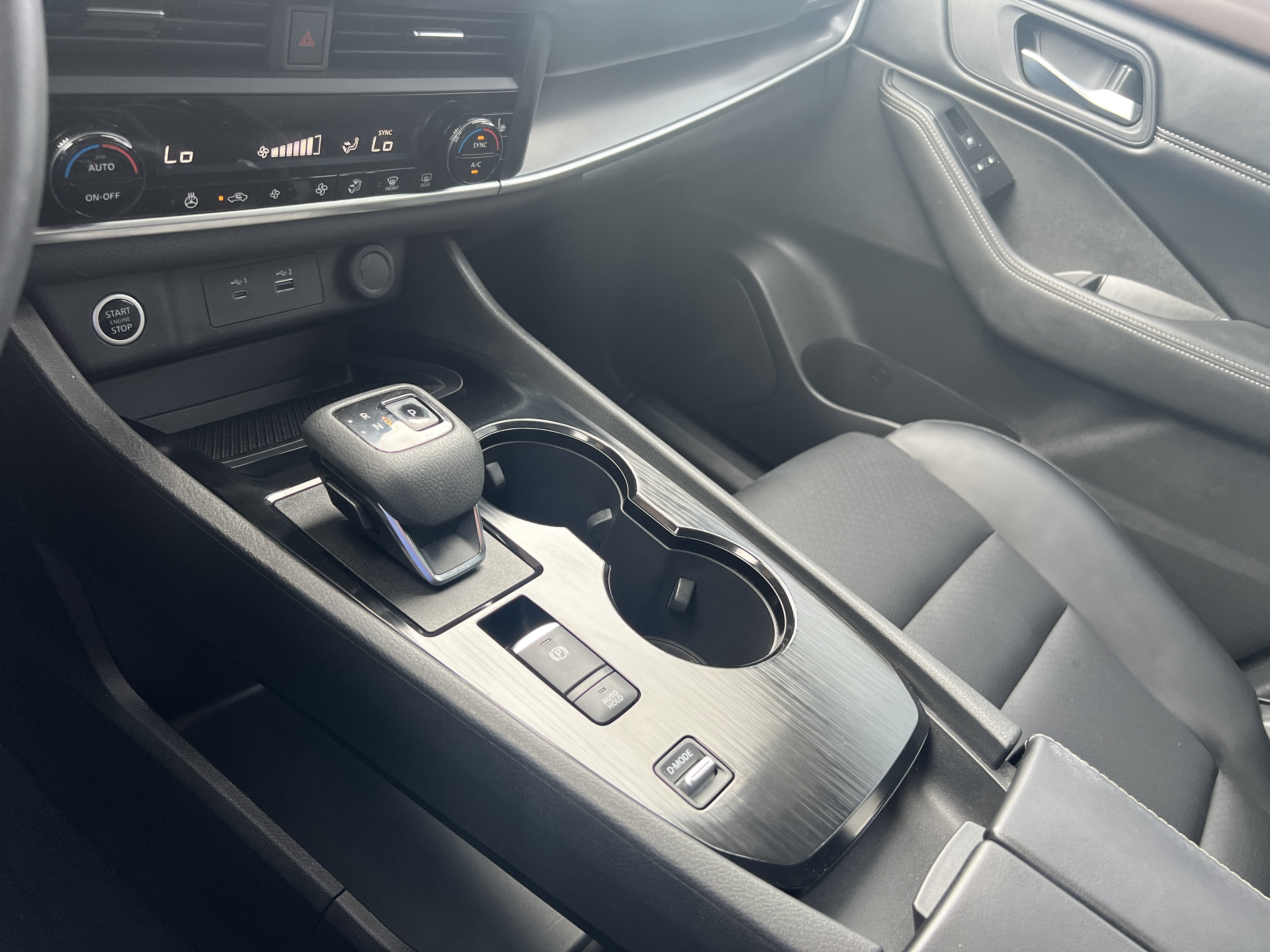 Used 2023 Gun Metallic Nissan SV image 27