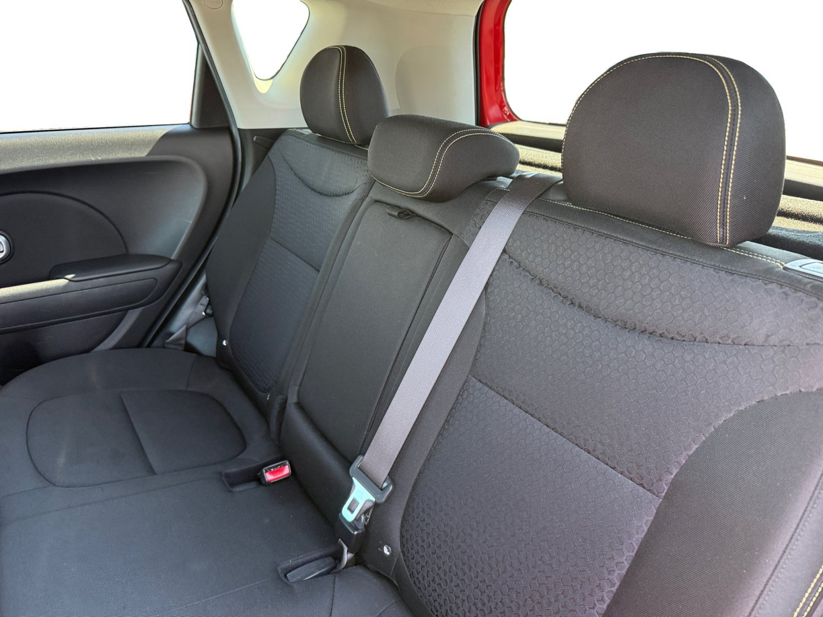 Used 2015 Inferno Red Kia Plus image 16