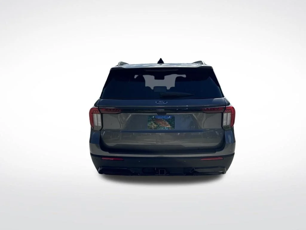 Used 2026 Gray Metallic Ford ST-Line image 7