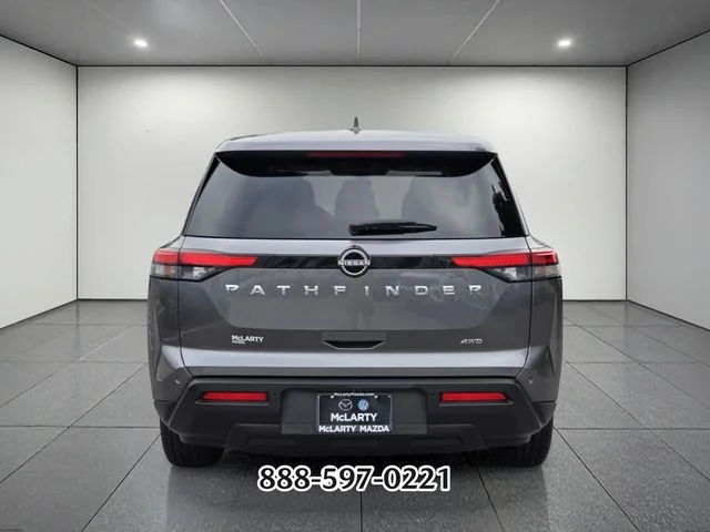 Used 2022 Gray Nissan S image 4