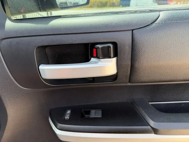 Certified Used 2016 Gray Toyota SR5 image 6