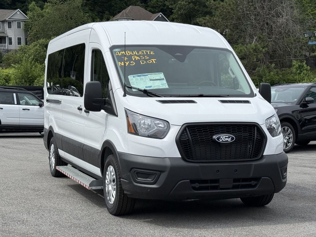 New 2026 Oxford White Ford Passenger Van XL image 1