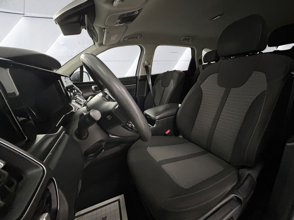 Used 2022 Silver Kia LX image 8