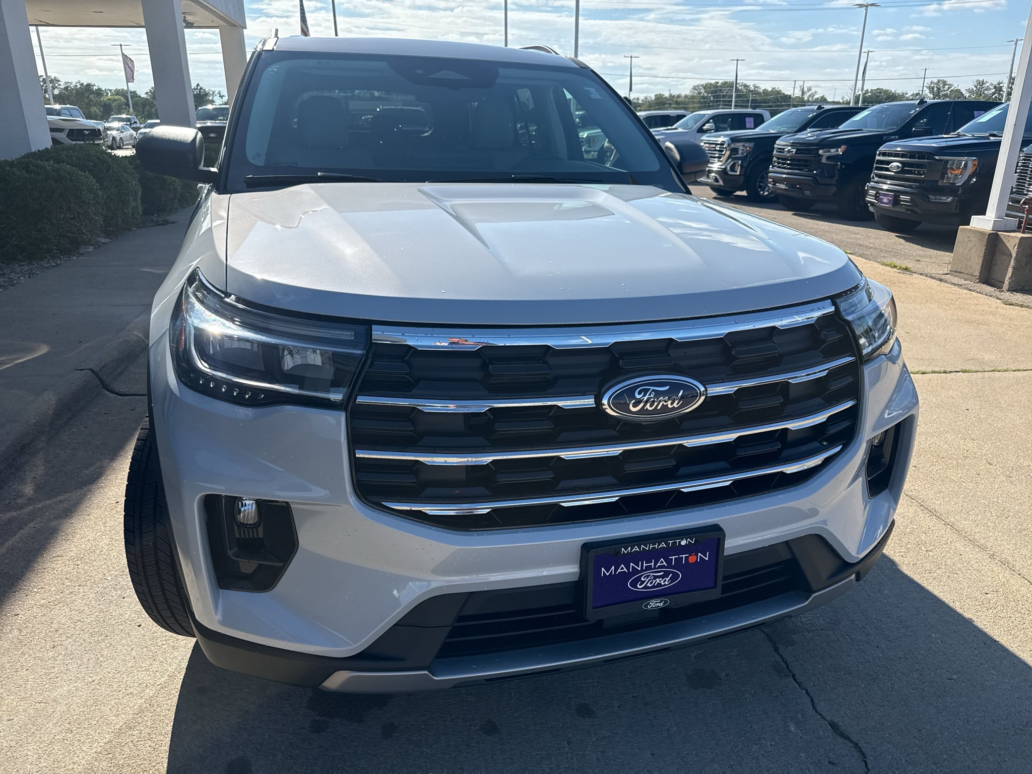 New 2026 Space White Metallic Ford Active image 3