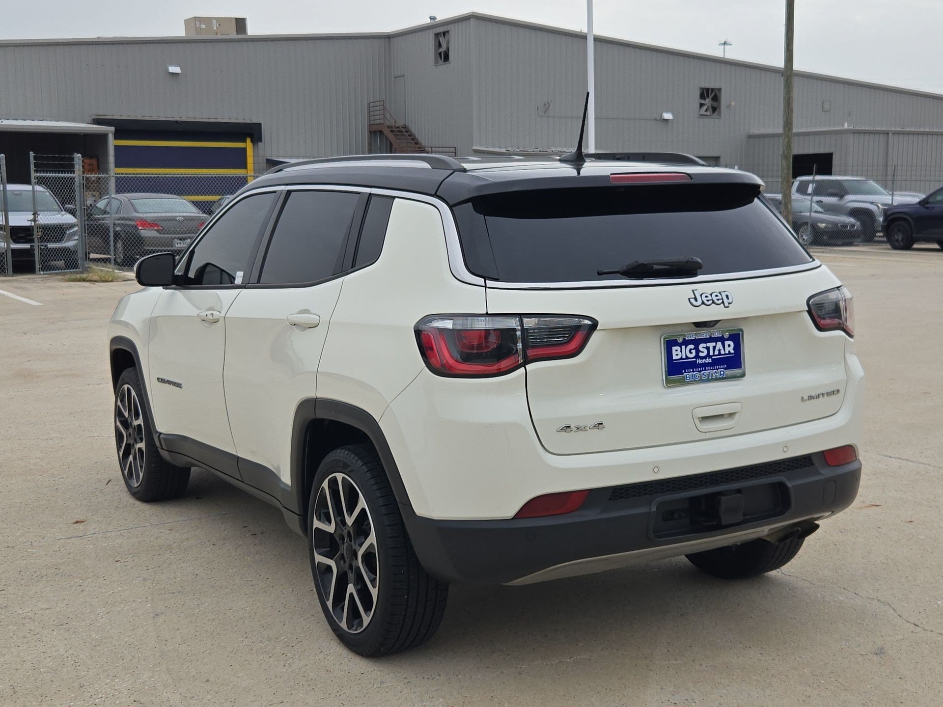 Used 2019 White Clearcoat Jeep Limited image 5