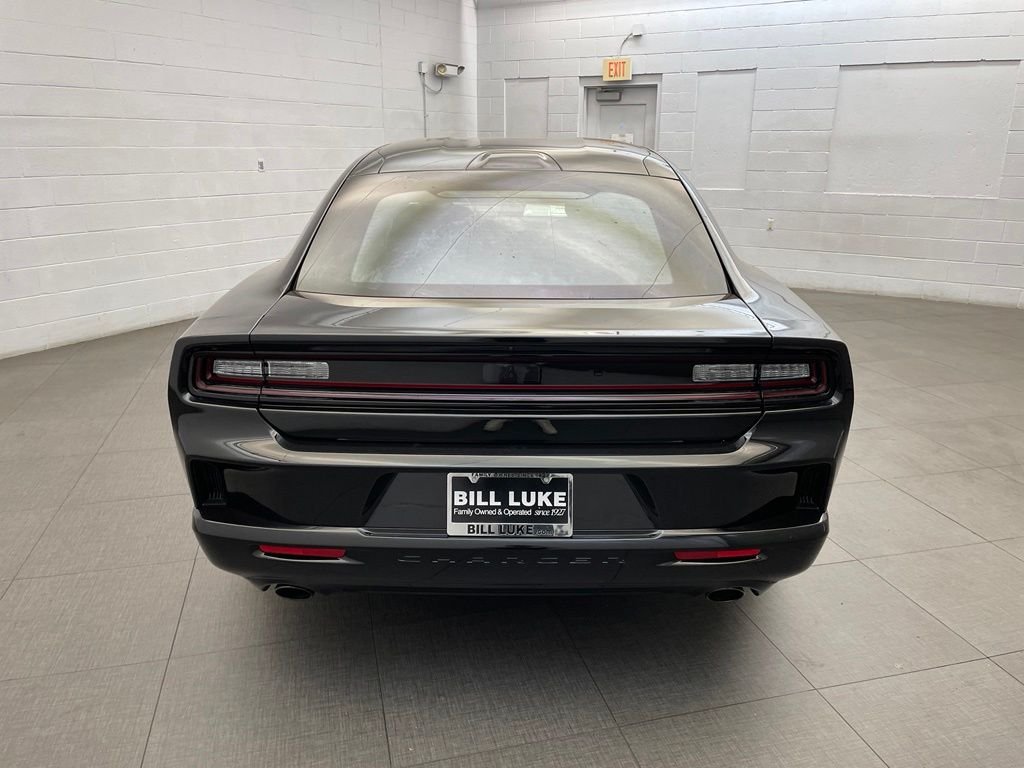 New 2026 Diamond Black Crystal Pearlcoat Dodge R/T image 5