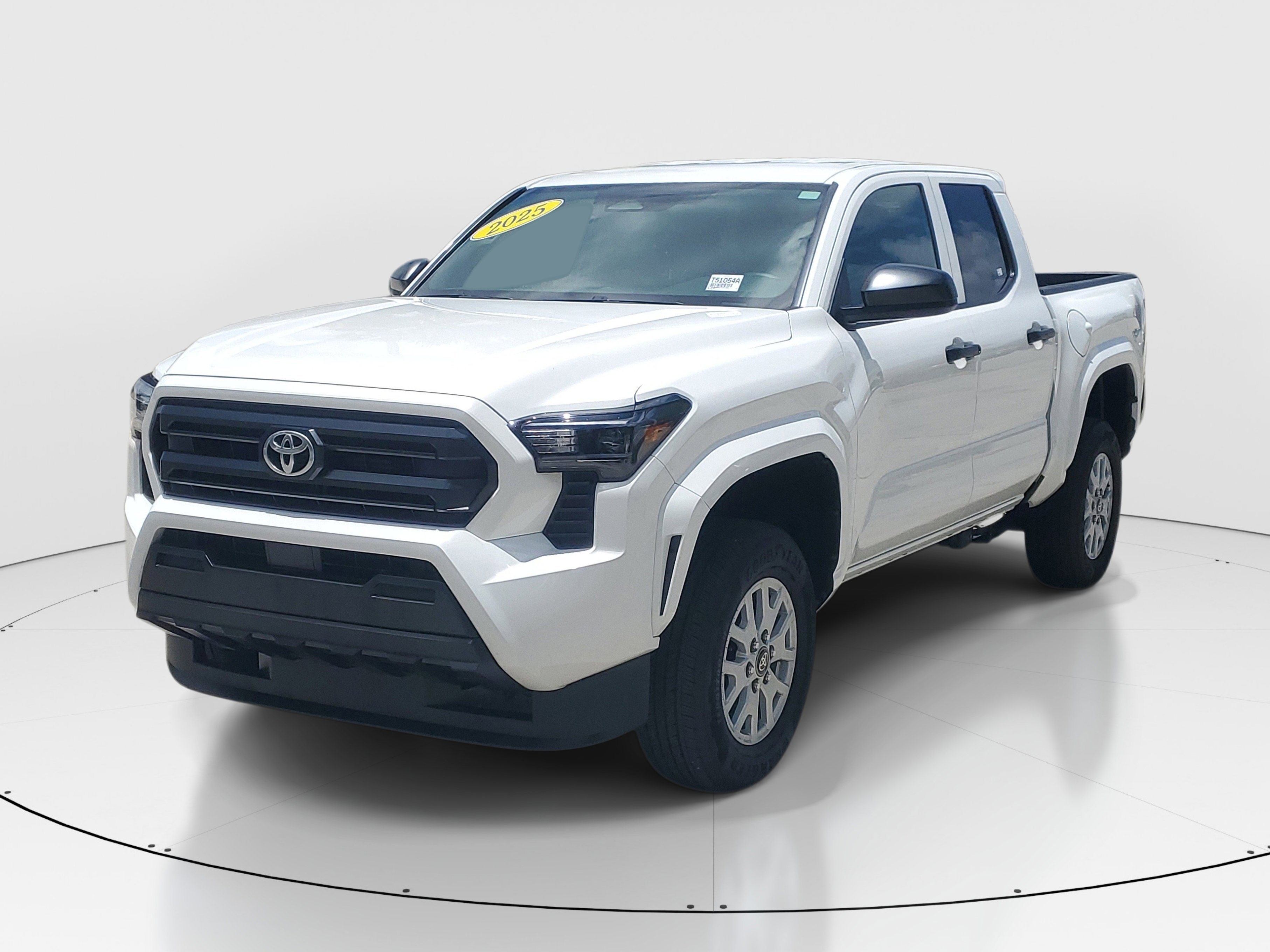 Certified Used 2025 Ice Toyota SR image 3