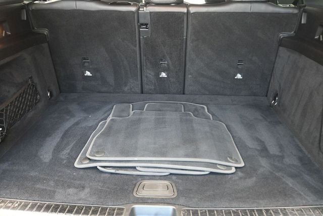 Used 2022 Obsidian Black Metallic Mercedes-Benz GLE 350 image 18