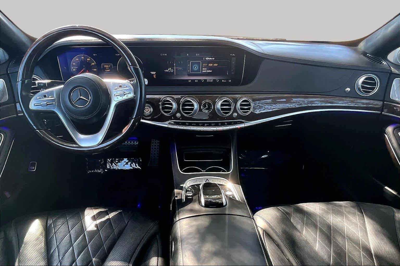 Used 2019 Obsidian Black Metallic Mercedes-Benz S 560 image 16