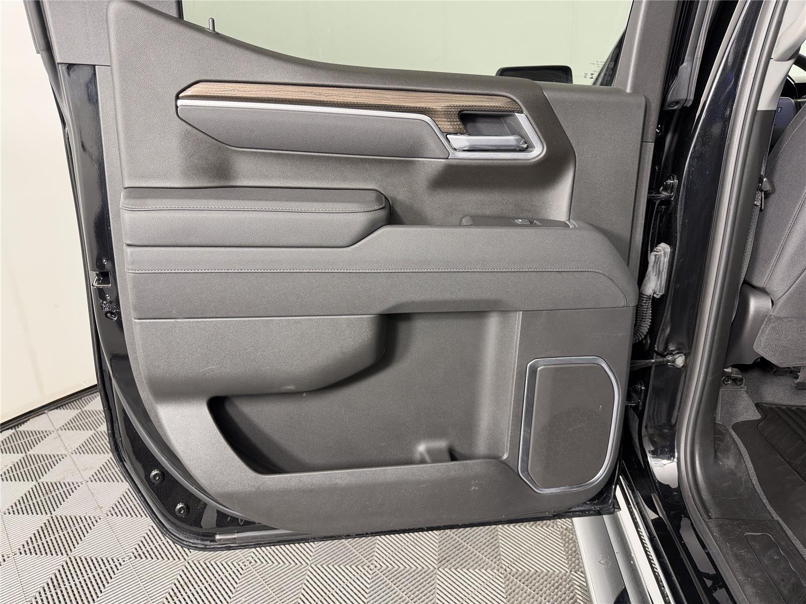 2025 Chevrolet Silverado 1500 RST - Photo 18