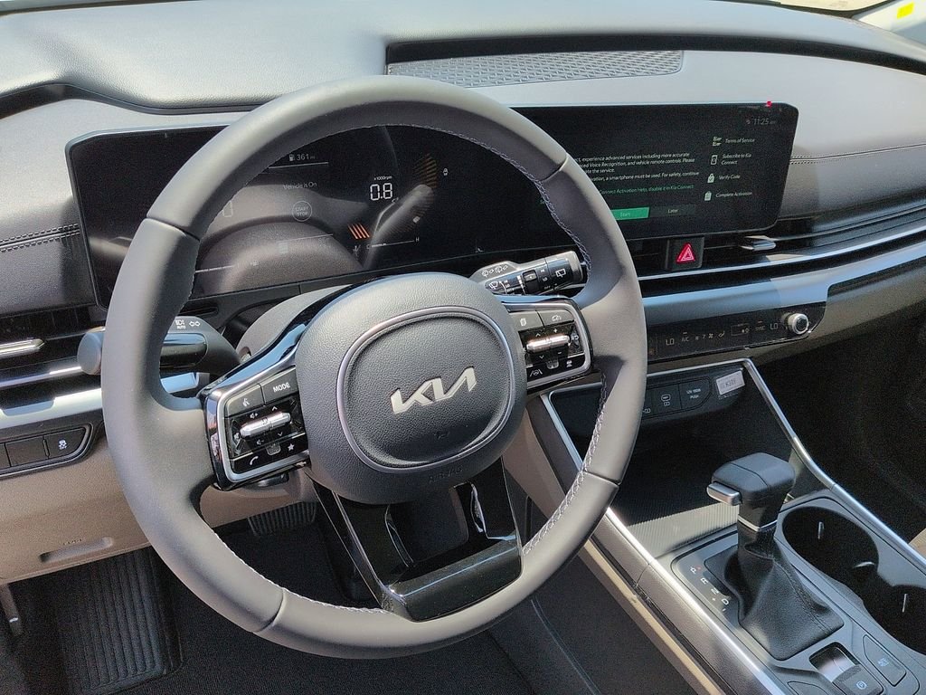New 2026 Snow White Pearl Kia LXS image 9