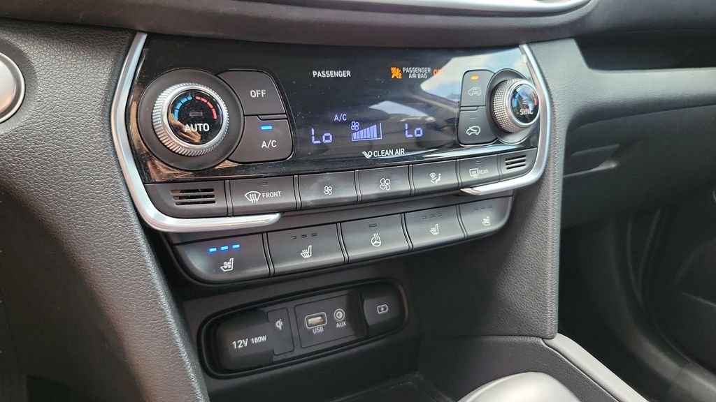 Used 2019 Red Hyundai Ultimate image 19