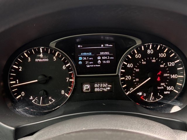 Used 2015 Red Nissan 2.5 S image 33