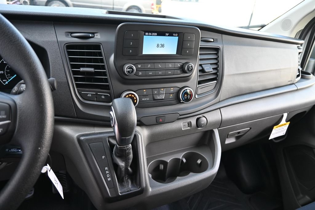 Used 2025 Oxford White Ford Base image 23