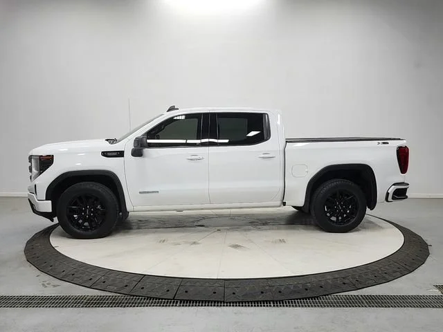 Used 2024 Summit White GMC Elevation image 4